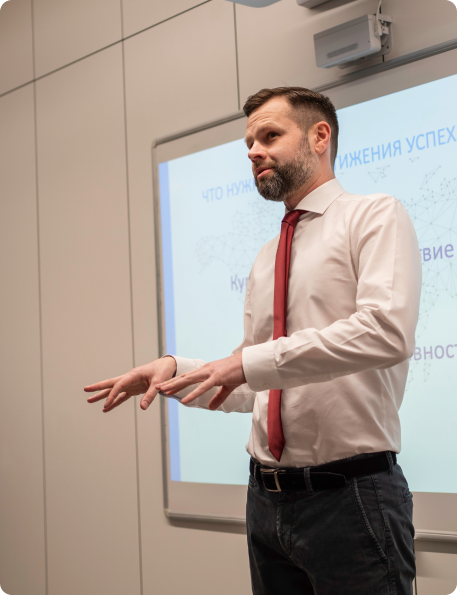 Outved. Михаил Лесняк